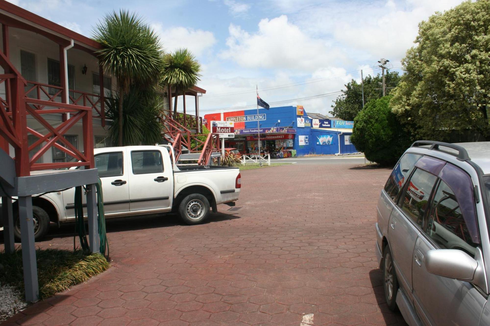 Burgundy Rose Motel Whangarei Exteriör bild