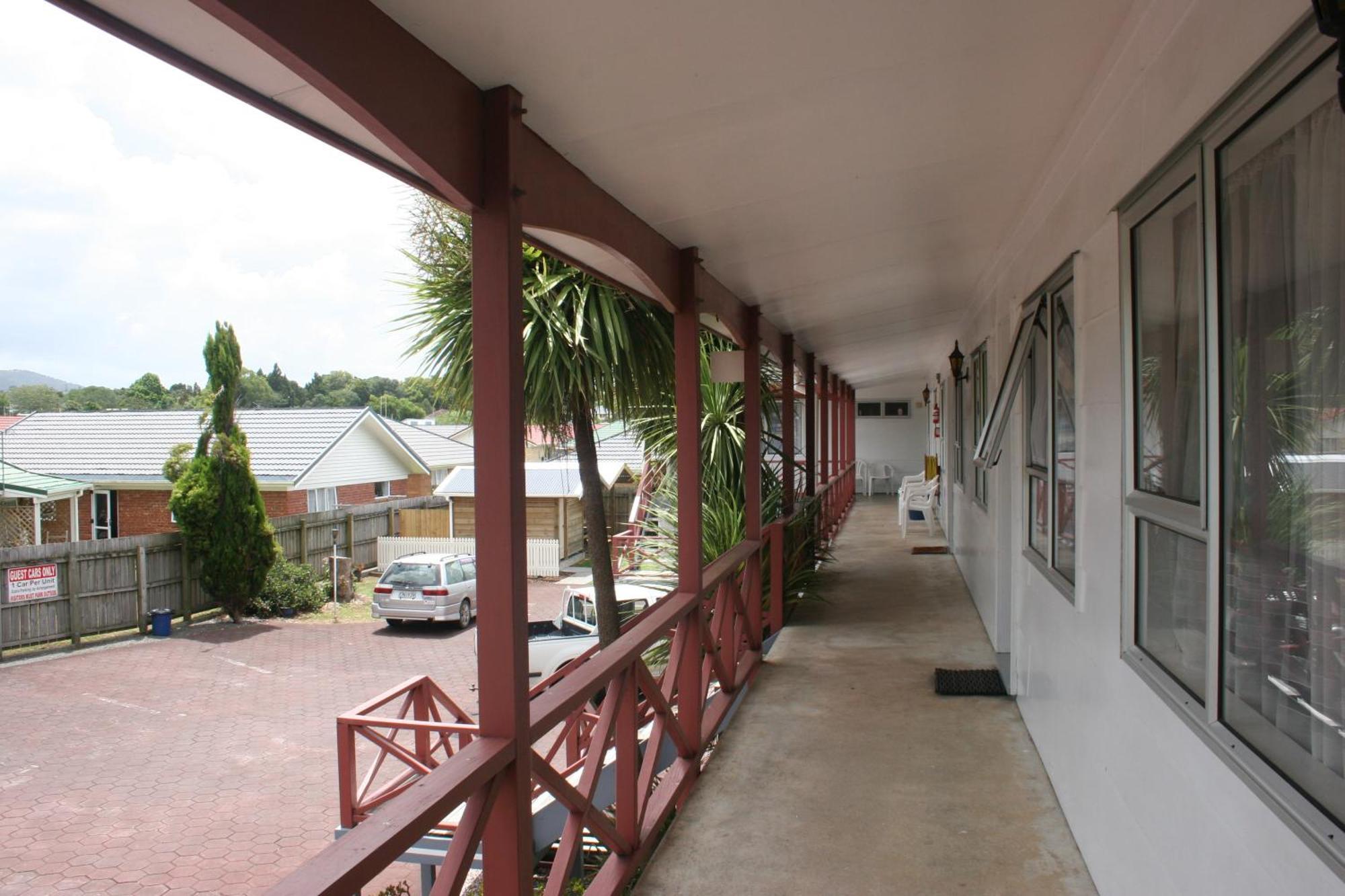Burgundy Rose Motel Whangarei Exteriör bild
