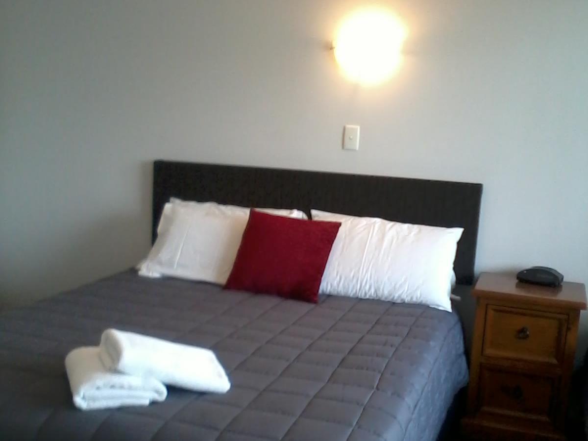 Burgundy Rose Motel Whangarei Exteriör bild